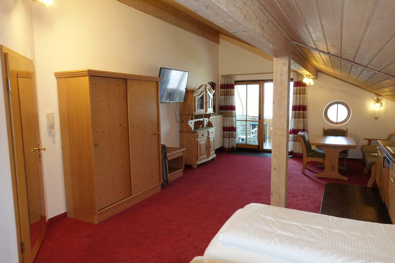 Gaestehaus Guggomos "Hopfen Am See" Füssen Exteriör bild